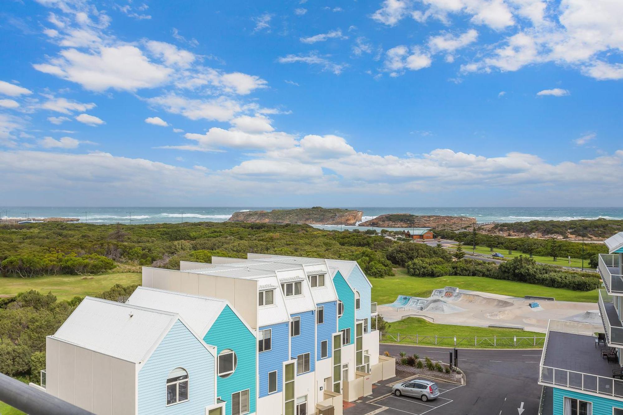 DEEP BLUE HOTEL & HOT SPRINGS | ⋆⋆⋆⋆ | WARRNAMBOOL, AUSTRALIA | SEASON  DEALS FROM $66